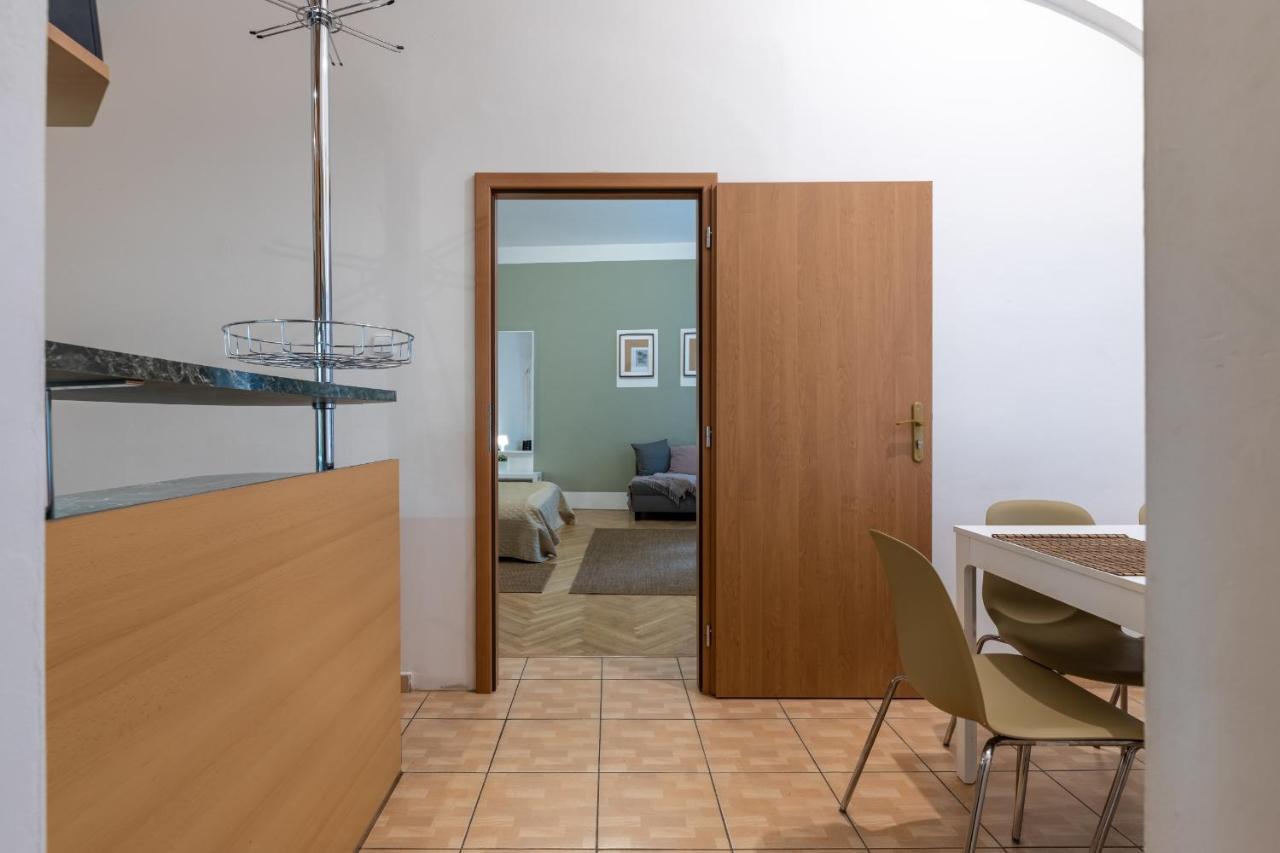 Spacious 3 Bedroom Apartment In The Heart Of Prague Ngoại thất bức ảnh
